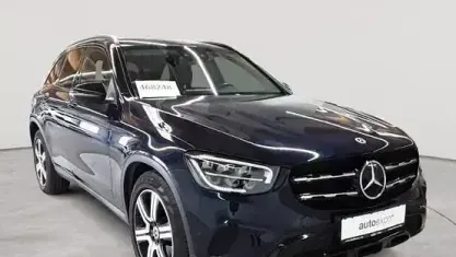 Gebraucht Mercedes GLC300 245 PS (180 kW) 2022 Cavansitblau metallic SUV