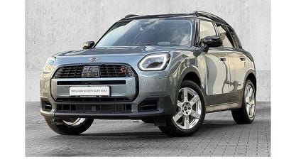 Usata Mini Countryman 150 kW (204 CV) 2024 Verde SUV