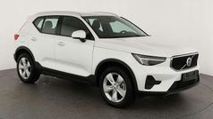 Crystal white perlglanz... Neu 2025 Volvo XC40 Core SUV | 37.595 € (Superpreis)