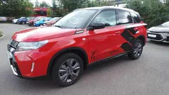 Bright red/ cosmic black pearl Gebraucht 2025 Suzuki Vitara Comfort SUV | 24.900 € (Fairer Preis)