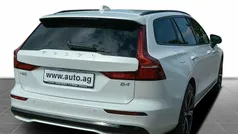 Gebraucht 2023 Volvo V60 Plus Kombi | 39.888 € (Fairer Preis)