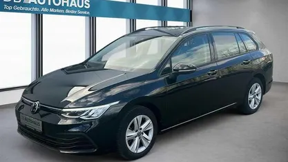 Gebraucht VW Golf VIII Life 116 PS (85 kW) 2024 Schwarz Kombi