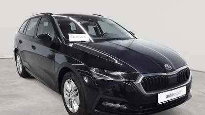 Gebraucht Skoda Octavia Ambition 150 PS (110 kW) 2023 Blackmagic perleffekt Kombi