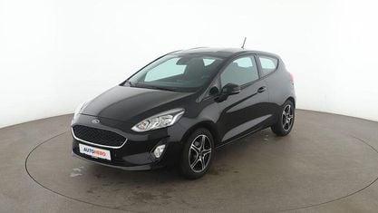 Gebraucht Ford Fiesta Cool & Connect 101 PS (74 kW) 2018 Schwarz Limousine