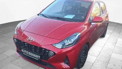 Gebraucht Hyundai i10 Edition 30 67 PS (49 kW) 2022 Rot Kleinwagen