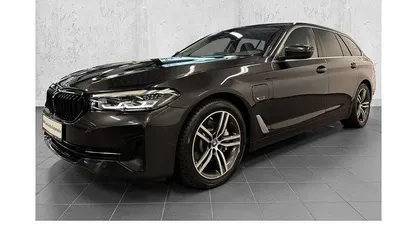 Gebraucht BMW 530e Sport Line 184 PS (135 kW) 2022 Schwarz Kombi