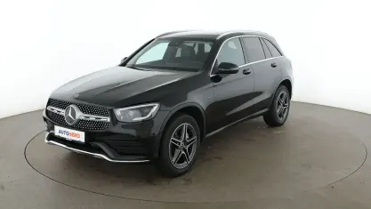 Gebraucht Mercedes GLC300e AMG line 320 PS (235 kW) 2021 Schwarz SUV