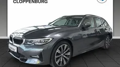 Mineralgrau Gebraucht 2022 BMW 320 Advantage Kombi | 29.900 € (Fairer Preis)
