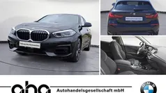 Black saphire metallic Gebraucht 2024 BMW 120 Sport Line Kleinwagen | 29.660 € (Fairer Preis)