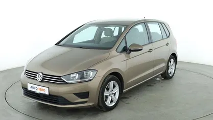 Braun Gebraucht 2015 VW Golf Sportsvan Comfortline Van / Kleinbus | 13.110 € (Fairer Preis)