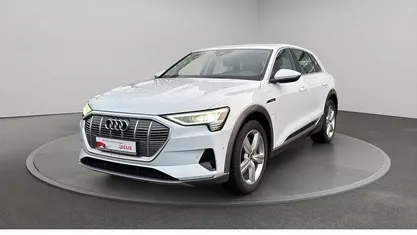 Gletscherweiß metallic Gebraucht 2022 Audi e-tron Advanced SUV | 31.980 € (Guter Preis)