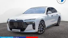Gebraucht 2024 BMW 740 M Sport Limousine | 105.900 €