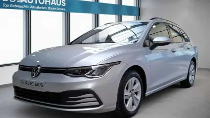 Gebraucht VW Golf VIII Life 110 PS (80 kW) 2022 Silber Kombi