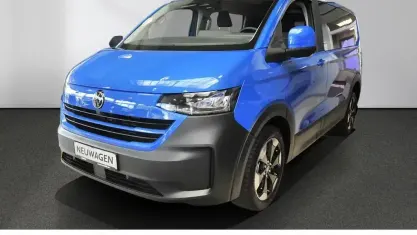 Neu VW Caravelle Life 150 PS (110 kW) 2026 Blau Van