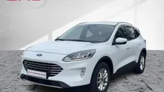 Frostweiß (weiß) Gebraucht 2022 Ford Kuga Titanium SUV | 30.450 € (Fairer Preis)