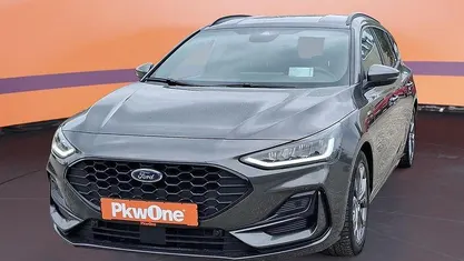Grau Gebraucht 2024 Ford Focus ST-Line Kombi | 17.950 € (Superpreis)