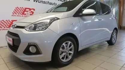 Brugt Hyundai i10 Trend 67 HK (49 kW) 2016 Sølv Hatchback