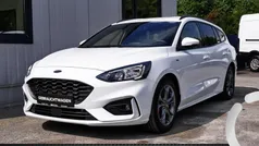 Weiß Gebraucht 2020 Ford Focus ST-Line Kombi | 19.440 € (Fairer Preis)