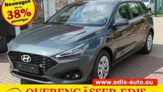 Cypress green Neu 2025 Hyundai i30 Comfort Kombi | 22.990 € (Superpreis)