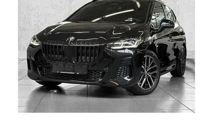 Schwarz Neu 2025 BMW 218 Performance Van / Kleinbus | 40.890 € (Fairer Preis)