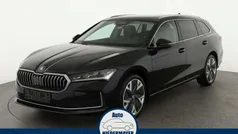 Onyx schwarz metallic Gebraucht 2024 Skoda Superb Selection Kombi | 40.995 € (Guter Preis)