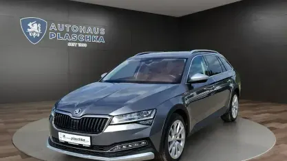 Gebraucht Skoda Superb Scout 4x4 200 PS (147 kW) 2023 Graphitegrau Kombi