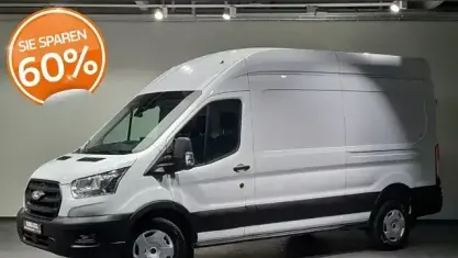 Käytetty Ford Transit Trend 131 HP (96 kW) 2025 Valkoinen Sedan