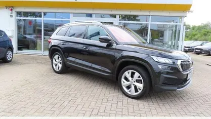 Schwarzmagic perleffekt Gebraucht 2022 Skoda Kodiaq Style SUV | 29.990 € (Guter Preis)