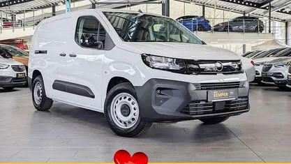 Neu Opel Combo-e Life XL 100 kW (136 PS) 2026 Weiß Van