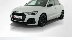 Gletscherweiß metallic mythosschwarz metallic Gebraucht 2024 Audi A1 Sportback Ambiente Kleinwagen | 28.687 € (Fairer Preis)