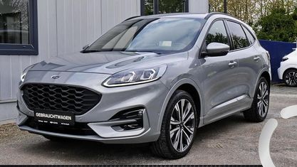Usado Ford Kuga ST-Line X 190 HP (139 kW) 2022 Prateado SUV