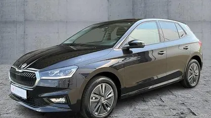 Silber Gebraucht 2025 Skoda Fabia Tour Kleinwagen | 18.870 € (Guter Preis)