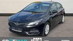 Schwarz Gebraucht 2022 Opel Astra Design & Tech Limousine | 17.890 € (Fairer Preis)