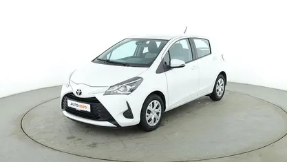 Gebraucht Toyota Yaris Team 112 PS (82 kW) 2019 Weiß Limousine