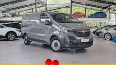 Grau Gebraucht 2020 Renault Trafic Komfort Van / Kleinbus | 23.740 € (Guter Preis)