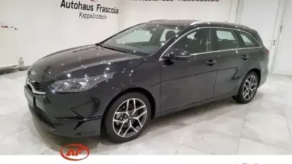 Gebraucht Kia Ceed Sportswagon Spirit 140 PS (102 kW) 2025 Schwarz Kombi