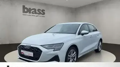 Gletscherweiß metallic Gebraucht 2025 Audi A3 Advanced Plus Limousine | 31.900 € (Superpreis)