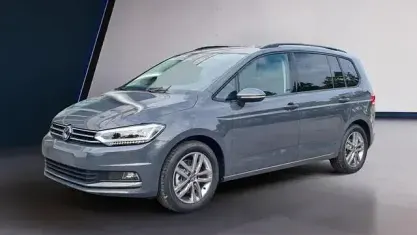 Gebraucht VW Touran Comfortline 150 PS (110 kW) 2025 Delfingrau metallic delfingrau metallic Van / Kleinbus
