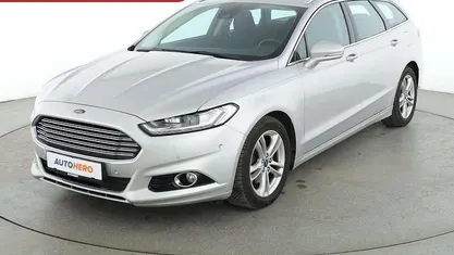 Gebraucht Ford Mondeo Titanium 180 PS (132 kW) 2015 Grau Kombi