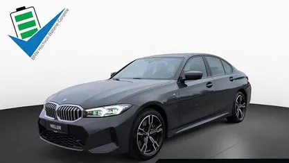 Dravitgrau (grau) Gebraucht 2025 BMW 330e M Sport Limousine | 44.450 €