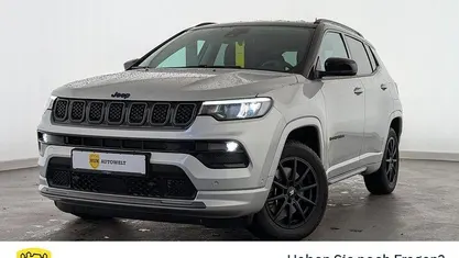 Gebraucht Jeep Compass 241 PS (177 kW) 2022 Silber SUV