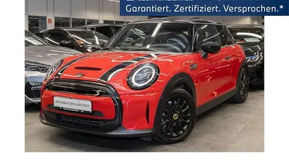 Rot Gebraucht 2022 Mini Cooper SE Classic Kleinwagen | 19.870 € (Fairer Preis)
