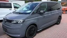 Grau Gebraucht 2022 VW T7 Basis Van | 37.707 € (Fairer Preis)