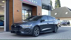 Magneticgrau (metallic) Gebraucht 2024 Ford Focus ST-Line Kombi | 19.950 € (Superpreis)