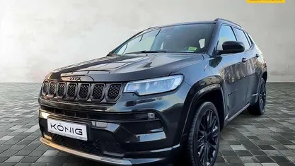 Schwarz Gebraucht 2023 Jeep Compass Altitude SUV | 26.990 € (Fairer Preis)