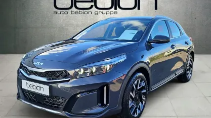 Neu Kia XCeed Spirit 150 PS (110 kW) 2025 Graumetallic SUV