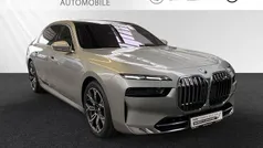Gebraucht 2023 BMW 750e Limousine | 83.499 €
