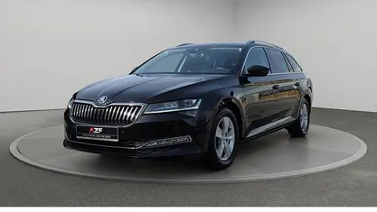 Gebraucht Skoda Superb Premium Edition 150 PS (110 kW) 2022 Kombi
