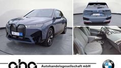 Grau Gebraucht 2022 BMW iX Sport Line SUV | 46.930 € (Guter Preis)