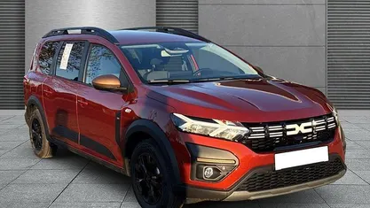 Gebraucht 2025 Dacia Jogger Extreme Van / Kleinbus | 25.440 € (Fairer Preis)